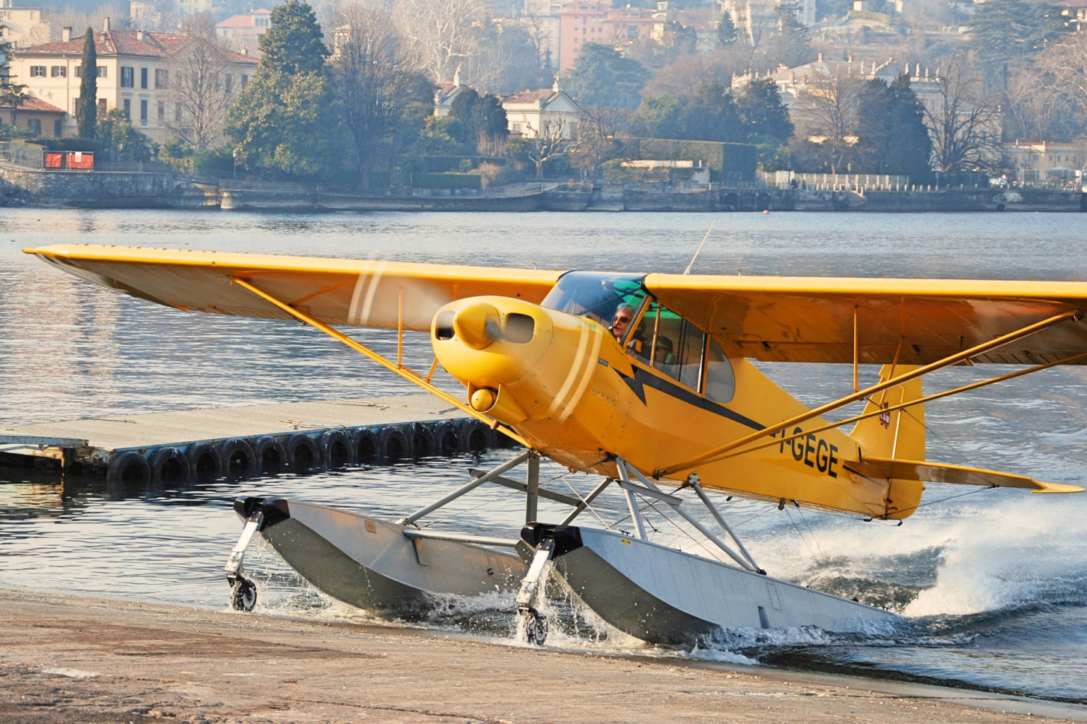 aereo-club-como-flotta-Piper-PA-18.jpg