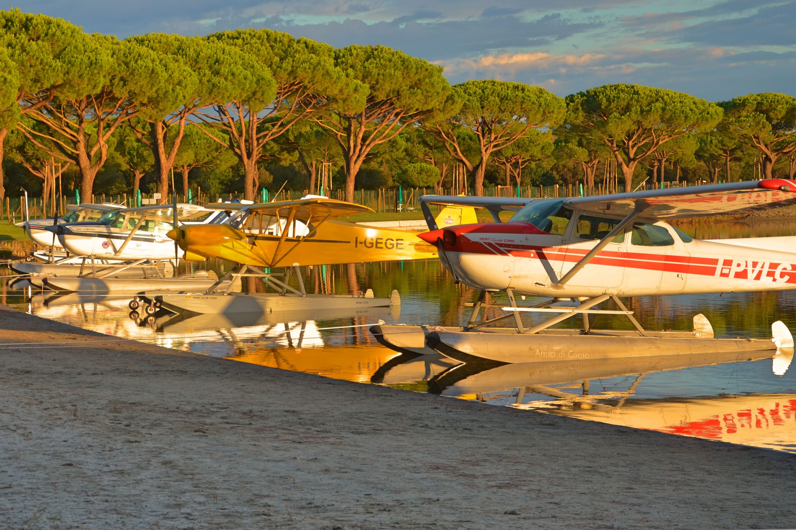 aereo-club-como-lezioni-di-volo-flotta-scaled.jpg